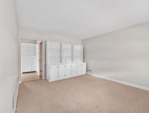 4500 Wisconsin Ave, Forest View, IL 60402-4238