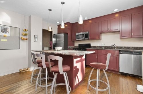 336 Elliot St, Newton MA 02464-1250 exterior