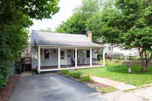 11 Craig Ave, Quincy, MA 02169-8006