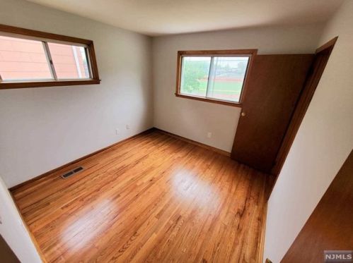 20 Midland Ave, Kearny NJ 07032-2783 exterior