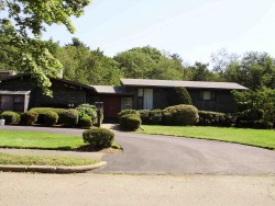 44 Farina Rd, Newton, MA 02459-2860