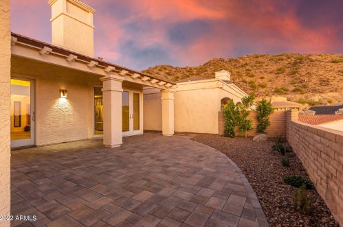 21 Beryl Ave, Phoenix AZ  85021-2480 exterior