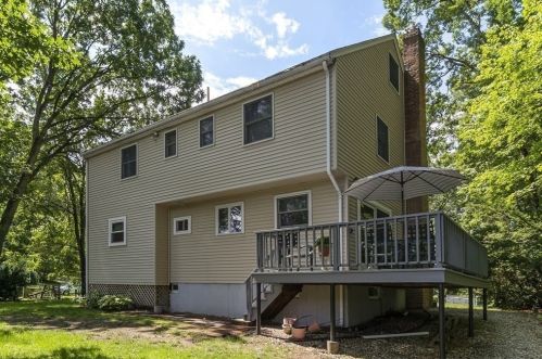 2 Jonathan Rd, Burlington MA 01803-1414 exterior
