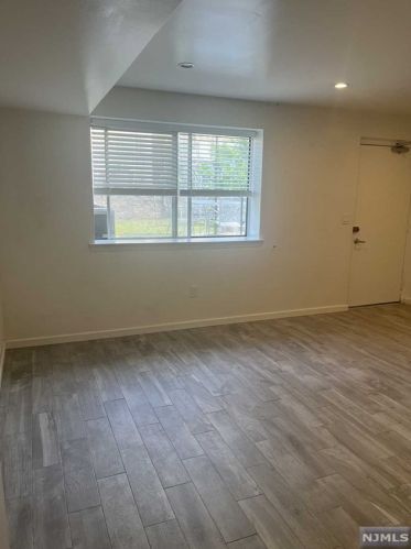 602 Bergen St, East Newark NJ  07029-2208 exterior