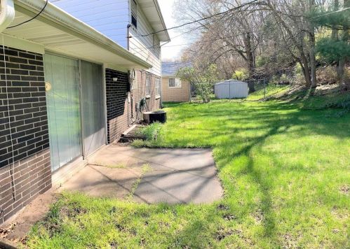 8301 Hickory Ave, Gary IN  46403-2217 exterior