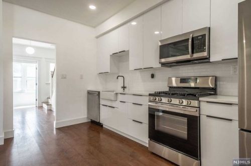 43 Dukes St, Kearny NJ  07032-3306 exterior