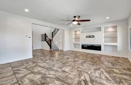 1751 Desperado Way, Phoenix AZ  85085-6330 exterior