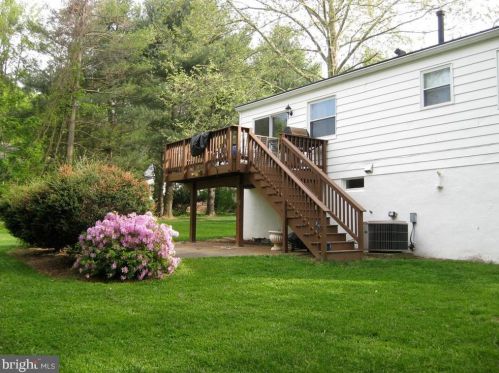 5452 Wolf River Ln, Columbia MD  21045-2258 exterior