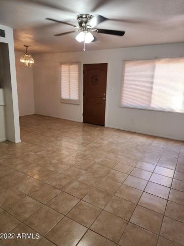 4266 68th Dr, Phoenix AZ  85033-8255 exterior