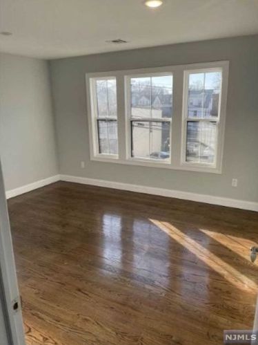 706 Elm St, Kearny NJ  07032-3717 exterior