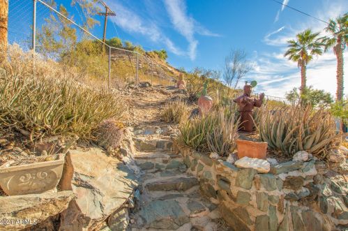 1036 Butler Dr, Phoenix AZ 85051-4742 exterior