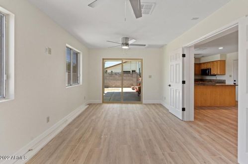 2165 Eugie Ave, Phoenix AZ 85029-1614 exterior