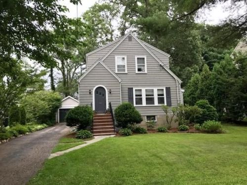 252 Dedham Ave, Needham MA  02492-3036 exterior