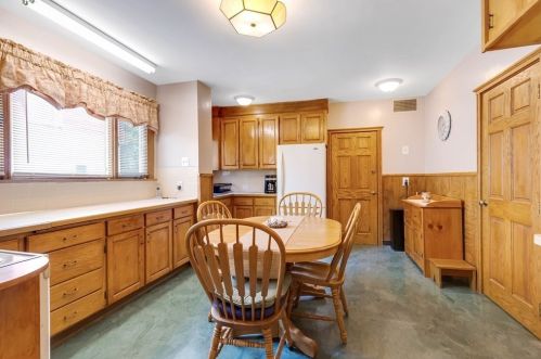 54 Everett St, Everett MA 02149-1102 exterior