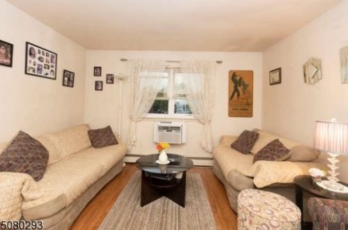 76 Frederick St, Belleville NJ 07109-1157 exterior