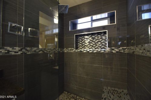 1932 Alta Vista Rd, Phoenix AZ 85041-5443 exterior