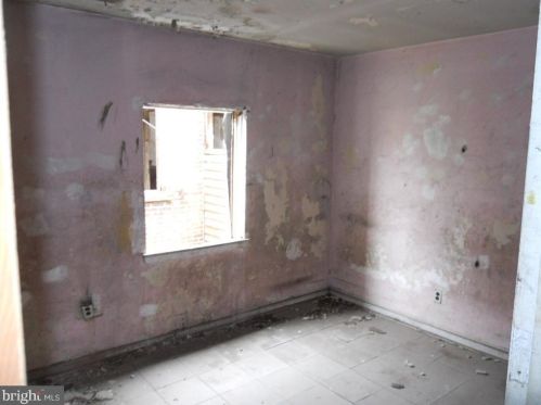 1923 20 St, Philadelphia PA 19145-2801 exterior