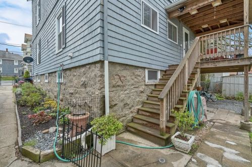 138 Oliver St, Fall River MA 02724-2918 exterior