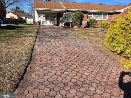 7 Hillside Ave, West Deptford, NJ 08093-1249