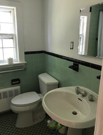 65 Fuller Ter, Newton MA 02465-1205 exterior