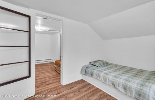 1326 Locust Dr, Tinton Falls NJ 07712-4911 exterior