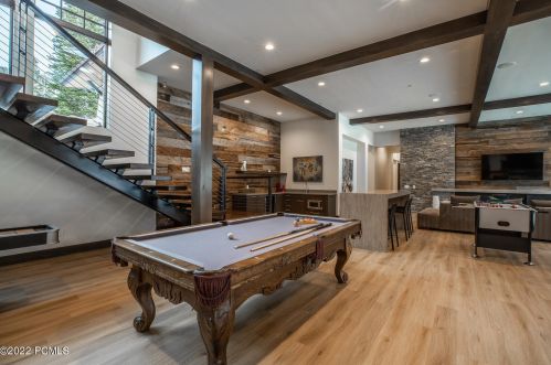 215 White Pne Cyn Rd, Park City UT 84060-6514 exterior