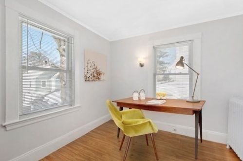 47 Linden St, Newton MA 02464-1432 exterior