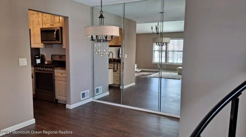 72 Azalea Cir, Jackson Twp NJ 08527-2557 exterior