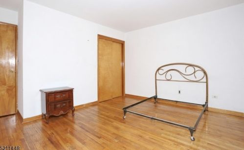 11 Van Rensselear St, Belleville NJ 07109-2911 exterior