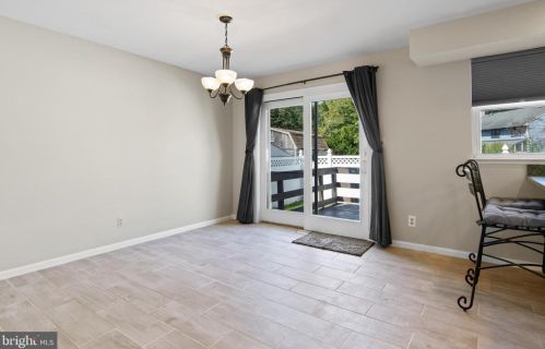 565 Salem Ave, West Deptford NJ 08096-3204 exterior