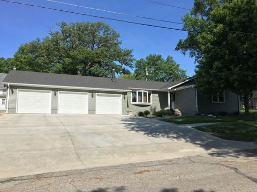 508 Locust St, Avoca IA  51521-5038 exterior