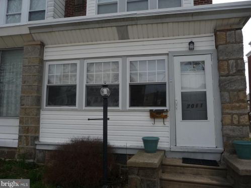 7011 Jackson St, Philadelphia, PA 19135-1807