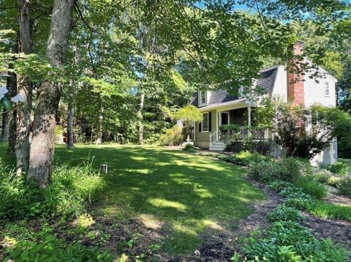 81 Dodge Rd, Sutton, MA 01590-3838