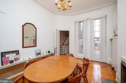 334 15 St, Philadelphia PA 19102-0010 exterior