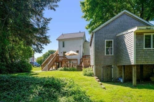 75 Cherry St, Plymouth MA 02360-4467 exterior