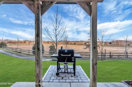 80 Kyle Dr, Tinton Falls NJ 07712-7535 exterior