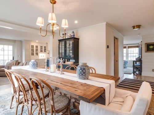 1 Normanstone Dr, Rockport MA  01966-1910 exterior