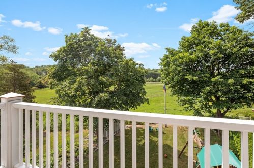 6 Chestnut Rd, Hingham MA 02043-1415 exterior