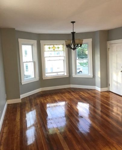 136 Dartmouth St, New Bedford MA 02740-3106 exterior