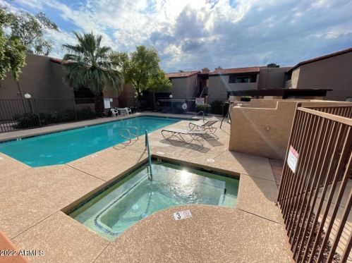 2320 52nd St, Phoenix AZ 85008-2646 exterior