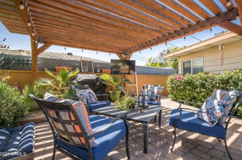 2807 11 Ave, Phoenix AZ 85021-7111 exterior