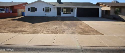 3024 64th Dr, Phoenix, AZ 85033-5706