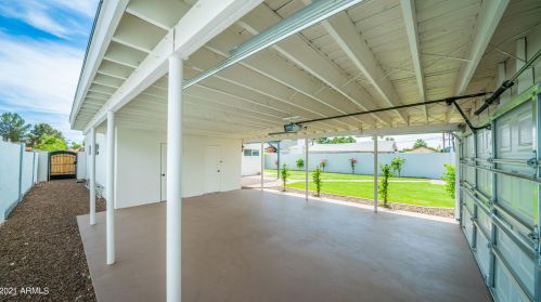 70 Edgemont Ave, Phoenix AZ 85035-2212 exterior