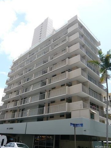 441 Lewers St, Honolulu HI  96815-2446 exterior