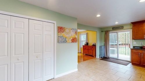 48 Proctor St, Worcester MA 01606-2729 exterior