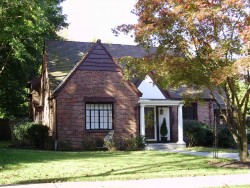 35 Westfield Rd, Newton, MA 02465-2535