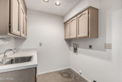 11420 Ahwatukee Dr, Phoenix AZ 85044-3102 exterior