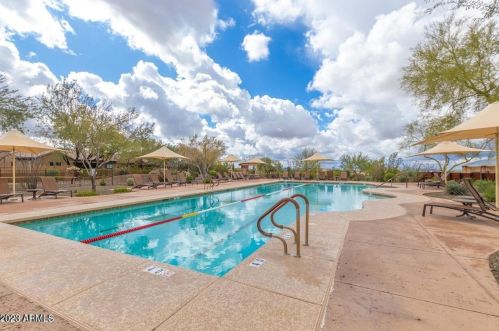 1735 Desperado Way, Phoenix AZ  85085-6329 exterior