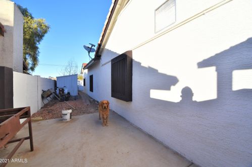 1932 Alta Vista Rd, Phoenix AZ 85041-5443 exterior