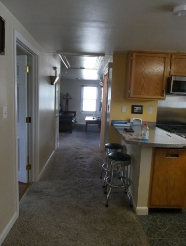 496 Nash Rd, New Bedford MA 02746-1827 exterior